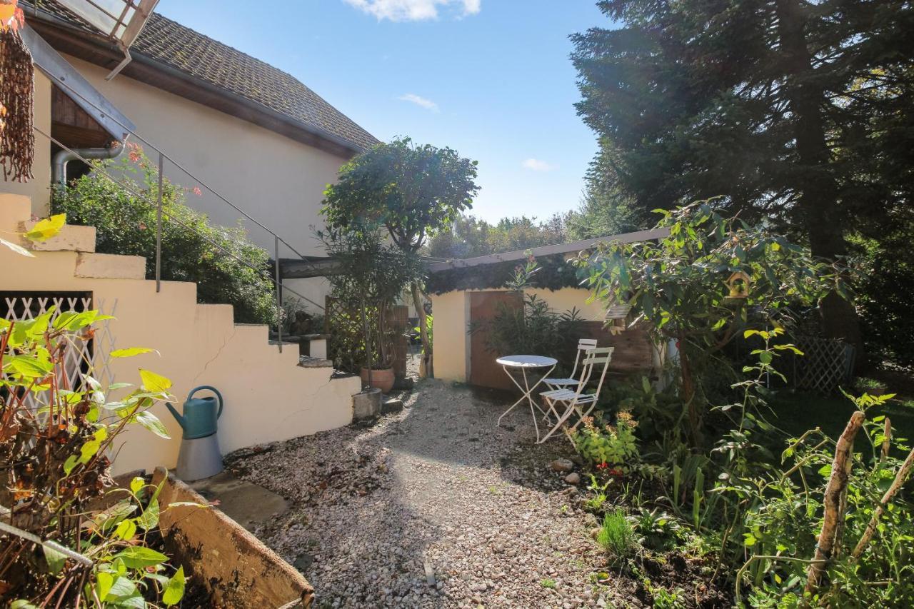 Maison Confortable Ornans + Jardin Екстериор снимка